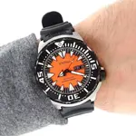 seiko-orange-monster-wristshot.webp