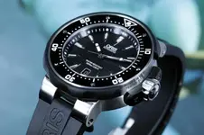 Oris%20Watch%20Australia%20ProDiver%20Date%2010.webp