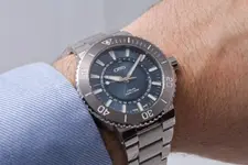 Oris-Aquis-Source-of-Life-Limited-Edition-2-Horas-y-Minutos.webp