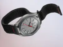 Omega_ultra_light-3.webp