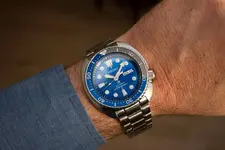 Seiko-Prospex-Save-the-Ocean-SRPD21K1-2-Horas-y-Minutos.webp