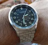 Victorinox Swiss Army AirBoss Mechanical #241508 (1).webp