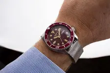 Seiko-5-Sports-Suits-Style-SRPD69K1-340-€-2-Horas-y-Minutos.webp