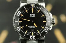 Friends%20of%20Oris%20Aquis%20Date%20Orange%202[1].webp