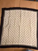 Parker linen (flag, tie, scarfs and tablecloth) colabora Brad Bonister_nfuente Tsachi Mitsenm...webp