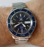 Seiko 5 SNZH53 Cal. 7S36 100M.webp