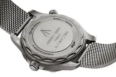 Omega-Seamaster-Diver-007-No-Time-To-Die-7.webp