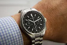 Bulova-Moon-Watch-6-HorasyMinutos.webp