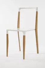 silla minimalista.webp