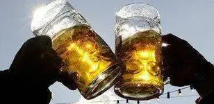 consumo-de-cerveza-326x159.webp