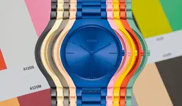 Rado-True-Thinline-Les-Couleurs-Le-Corbusier-Horas-y-Minutos-2.webp