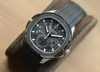 Patek Philippe Aquanaut GMT Ref 5164 A 120M (6).webp