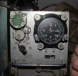 Russian_Aircraft_Clock_55M6.webp