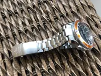 Omega Speedmaster Ocean Naranja Armix.webp