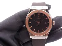 hublot classic fusion titanium gold 6829.webp