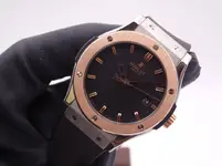 hublot classic fusion titanium gold 6832.webp