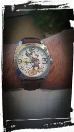 Radiomik 1_ Reloj Mickey Mouse (1).webp