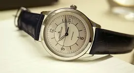 jaeger-lecoultre-master-control-stainless-steel-main-1557412631.webp
