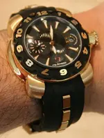 nubeo-jellyfish-gold-watch1.webp