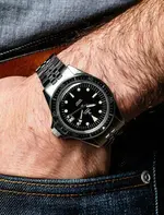 Yema-Superman-Watch-Review-gear-patrol-ambiance-2.webp