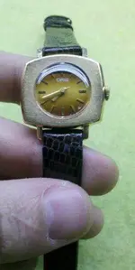 oris-reloj-enchapado-en-oro-pulso-en-piel-de-lagarto-ganga-9758-MCO20020462612_122013-O.webp