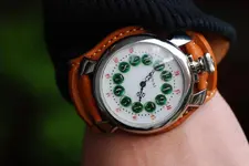 reloj.243.8.webp