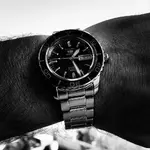 Seiko 5 SNZH53 Cal. 7S36 100M B&W.webp