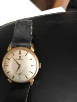 Omega 266 sin corona original y dial repintado a la  suerte de la olla.webp