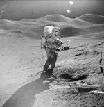 scott-bulova-moon-EVA.webp