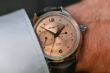 Montblanc-Heritage-Monopusher-Chronograph-steel-salmon-review-8.webp