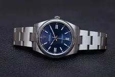 Rolex-Oyster-Perpetual-41mm-Blue-1600x1067.webp