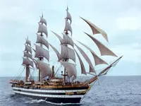 Amerigo_Vespucci_tall_ship_17.webp