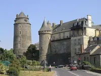 Castillo de Chateaugiron.webp