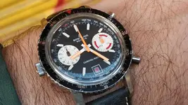 breitling 2110 chronomatic.webp