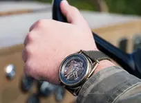 DeBethune_DB28_GrandSport_YellowSubmarine-4.webp