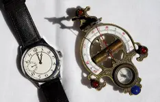 reloj.245.5.webp reloj.245.5.webp