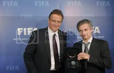 ered-a-watch-to-the-winners-of-the-fifa-ballon-dor.webp