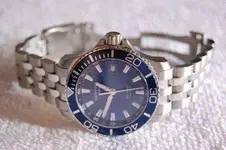 Certina DS First quartz 200m.webp