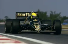 lotus-1986-senna-paul%20ricard-1.webp