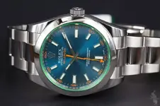 Rolex-Milgauss-Blue-116400GV-4.webp