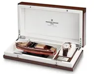 frederique-constant-runabout-chronograph-automatic-gold-retail-box.webp