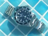 rolexsub2.webp