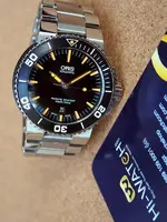 Oris-Aquis-Date-Orange-2[1].webp
