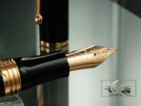 Fountain-Pen-Black-Resin-Rose-gold-trim-ISDUR-RC-3.jpg