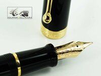 lentum-Fountain-Pen-Black-Resin-&-Gold-Nib-D12NM-3.jpg