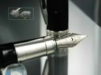 elo-2014-Fountain-Pen-Resin-Platinum-trim-29400--3.webp