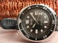 Seiko6105-8119-1.webp
