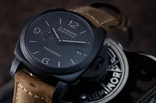 panerai_pam386_luminor_composite_marina_1950_01.webp