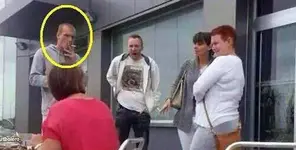 mathieu-fumando.webp