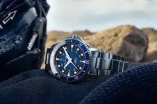 HAMILTON Khaki NAVY SCUBA 02.webp